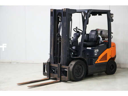 Nestekaasutrukki 2017  Doosan G25N-7 (3)