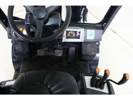 Nestekaasutrukki 2017  Doosan G25N-7 (9)