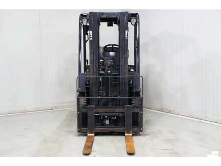 Nestekaasutrukki 2017  Doosan G25N-7 (2)