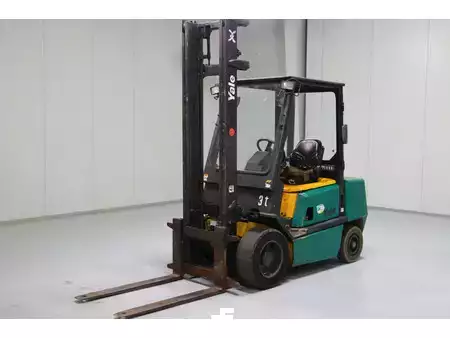 Dieselstapler 2000  Yale GDP30RT (4)