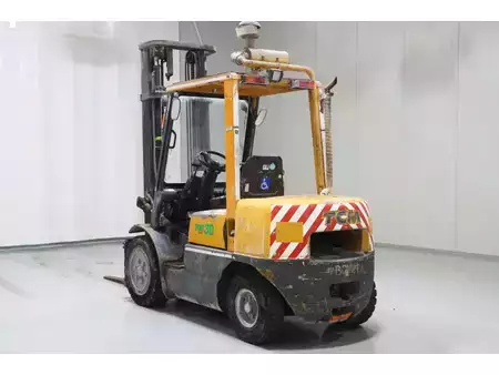 Carrelli elevatori diesel 1998  TCM FD30Z5T (5)
