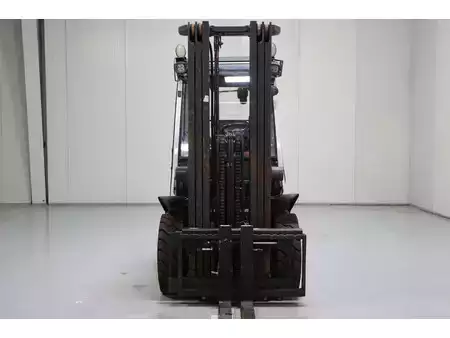Dieselstapler 2018  Nissan YG1D2A30Q (4)