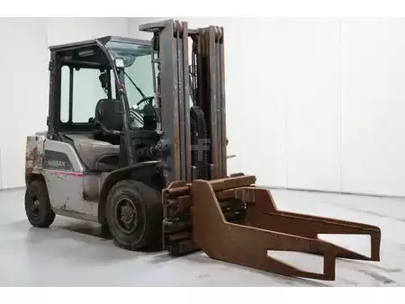 Diesel heftrucks 2009  Nissan DG1F4A45Q (1)