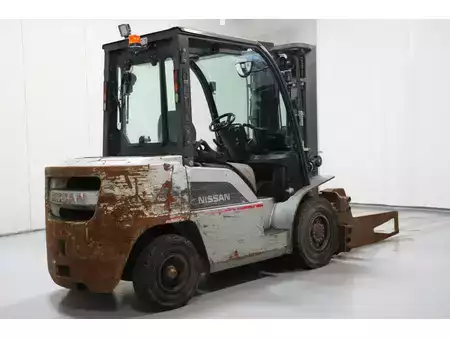 Diesel heftrucks 2009  Nissan DG1F4A45Q (7)