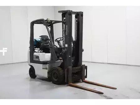 Carrelli elevatori GPL 2010  Nissan P1D1A18LQ (1)