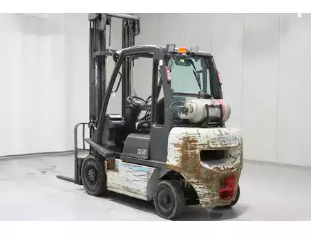 Gázüzemű targonca 2020  Nissan U1D2A25LQ (1)