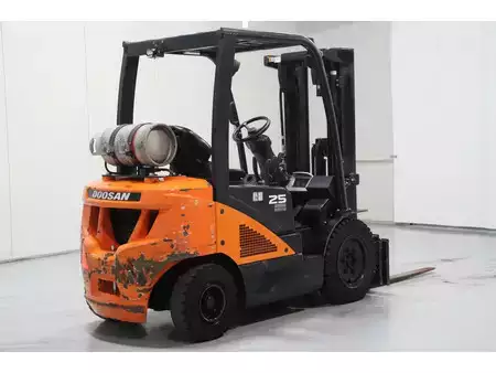 Gas gaffeltruck 2018  Doosan G25N-7 (7)