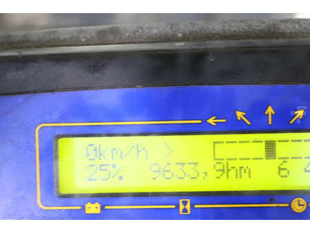 Carrelli elettrici 4 ruote 2008  Komatsu FB22H-3R (8)