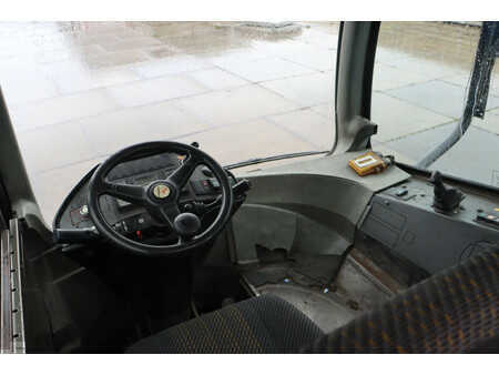 Terminal tractor 2007  Terberg RT222 (9)