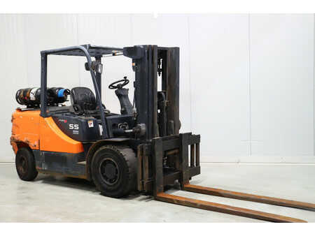Carretilla elevadora GLP 2015  Doosan G55C-5 (1)