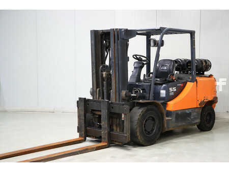 Carretilla elevadora GLP 2015  Doosan G55C-5 (3)
