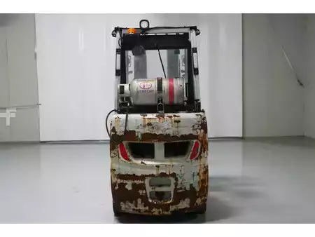 Nestekaasutrukki 2016  Unicarriers MCP1F2A28LU (6)