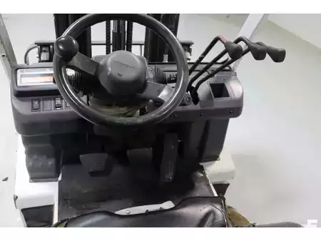 Chariots élévateurs GPL 2019  Nissan P1D1A18LQ (2)