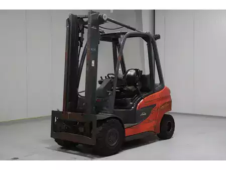 Diesel heftrucks 2020  Linde H30D-01 (4)