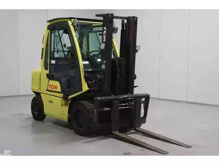 Dieseltrukki 2015  Unicarriers YG1D2A30H (1)