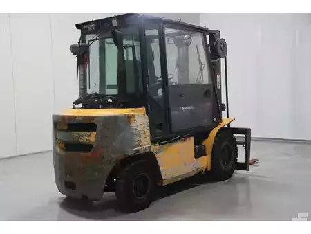 Diesel Forklifts 2020  TCM D1F4A40Q (7)