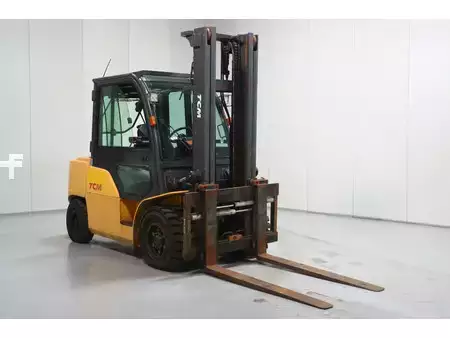 Carrelli elevatori diesel 2015  Nissan DG1F4A50Q (1)