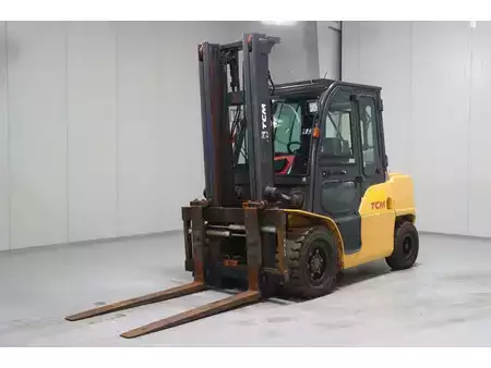 Carrelli elevatori diesel 2015  Nissan DG1F4A50Q (4)