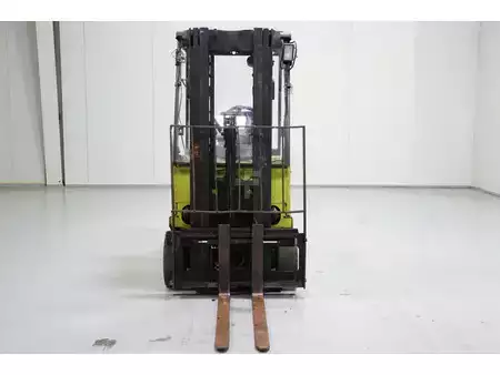 3-wiel elektrische heftrucks 2005  Clark CTM20 (8)
