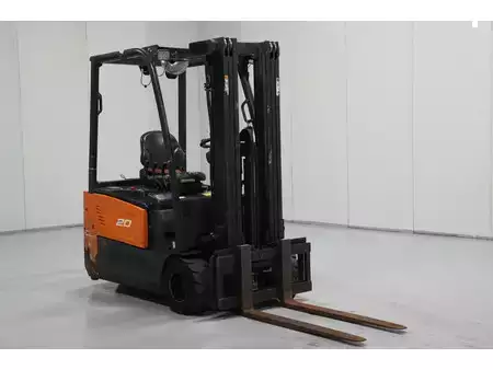 Eléctrico - 3 rodas 2020  Doosan B20T-7 (1)