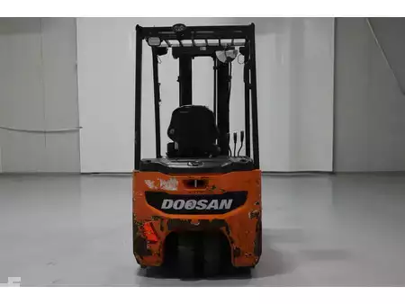 Eléctrico - 3 rodas 2020  Doosan B20T-7 (6)