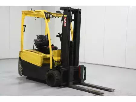 Elektro tříkolové VZV 2011  Hyster J1.8XNT (1)