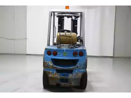 Chariots élévateurs GPL 2020  Cesab M325G (6)