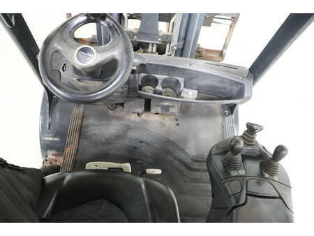 Carretilla elevadora diésel 2014  Linde H25D-02 (9)