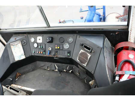 Terminálový traktor 1997  Terberg TRT89 (11)