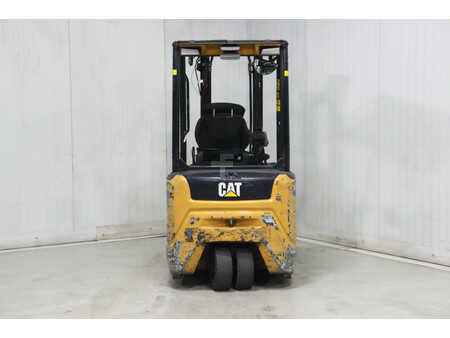 Elektryczne 3-kołowe 2019  CAT Lift Trucks EP16ANT (2)