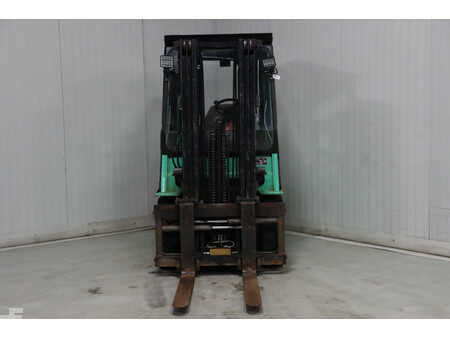 4-wiel elektrische heftrucks 2004  Mitsubishi FB30KPAC (3)