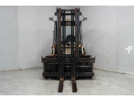 Empilhador diesel 1998  Nissan VF05H70U (3)