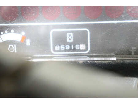 Nestekaasutrukki 2006  CAT Lift Trucks GP50K (9)