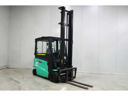 4-wiel elektrische heftrucks 2021  Mitsubishi FB30N (1)