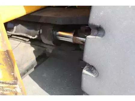 Wózki widłowe diesel 2011  Svetruck 37120-54 (10)