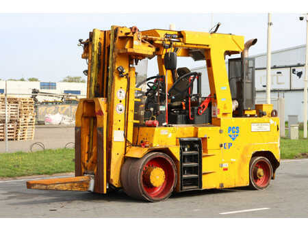 Chariots élévateurs diesel 2015  Paus PGS26.5 (4)