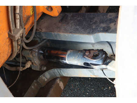 Dieselový VZV 2014  SMV Konecranes 16-1200B (10)