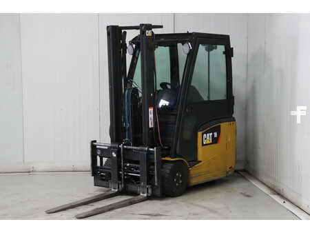 Chariots électriques à 3 roues 2018  CAT Lift Trucks EP16CPNT (4)