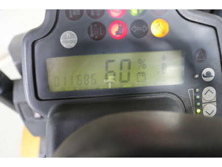 Chariots électriques à 4 roues 2006  CAT Lift Trucks EP50 (10)