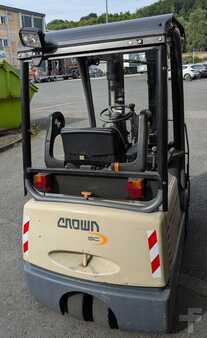 Electric - 3 wheels 2004  Crown SC3220-1.6 (4)