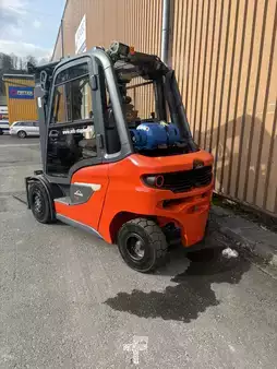 Carretilla elevadora GLP 2021  Linde H30T-01 (2)