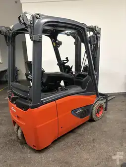 El truck - 3 hjulet 2018  Linde E16 (1)