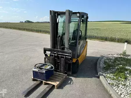 Elektro 3 Rad 2018  Jungheinrich EFG220 (4)