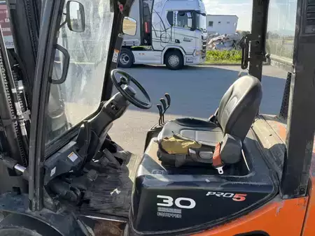Carrelli elevatori diesel 2014  Doosan D30S-5 (5)