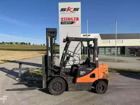 Carrelli elevatori diesel 2013  Doosan D30S-5 (1)