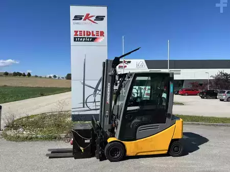 Elektrisk- 4 hjul 2017  Jungheinrich EFG320 (1)