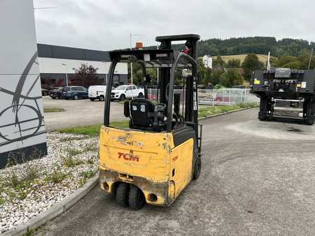 Elektryczne 3-kołowe 2020  TCM A2N1L16Q FREIHUB (3)