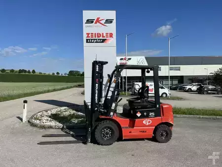 Elektro 4 Rad 2021  EP Equipment EFL252 (1)