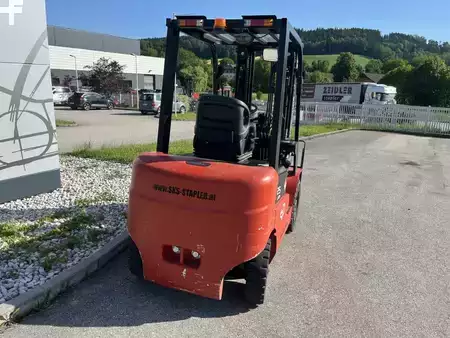 Elektro 4 Rad 2021  EP Equipment EFL252 (3)