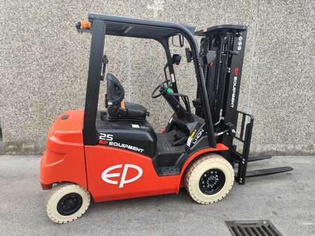 Elektro 4 Rad  EP Equipment EFL253 NEUMASCHINE (4)